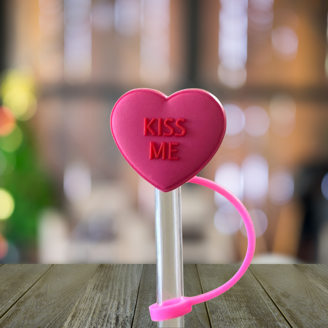 Kiss Me Straw Topper