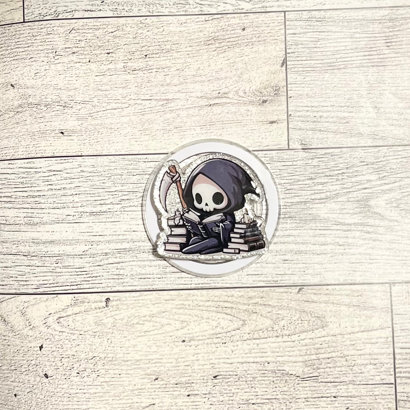 Cute Reaper Reading a book- Chibi Style - E-Reader, Phone, Kindle Grip for all Devices Magnetic Grip