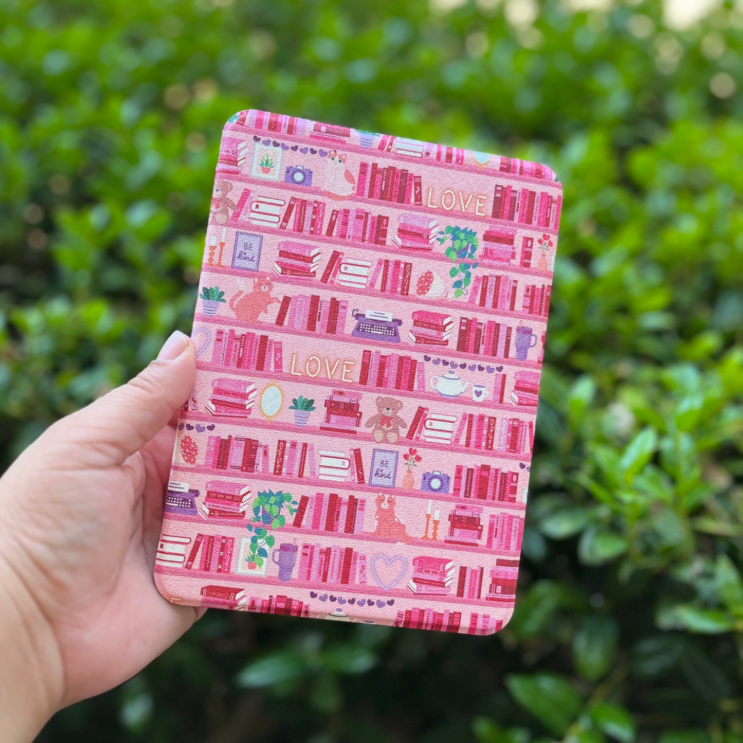 7" Pink Love Bookshelf Kindle case for Colorsoft and Paperwhite 12th Gen. magnetic case with clear back, removable back with handle