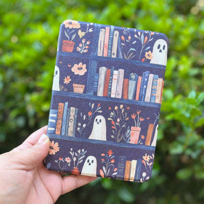 7" Ghostie Bookshelf Kindle case for Colorsoft and Paperwhite 12th Gen. magnetic case with clear back, removable back with handle