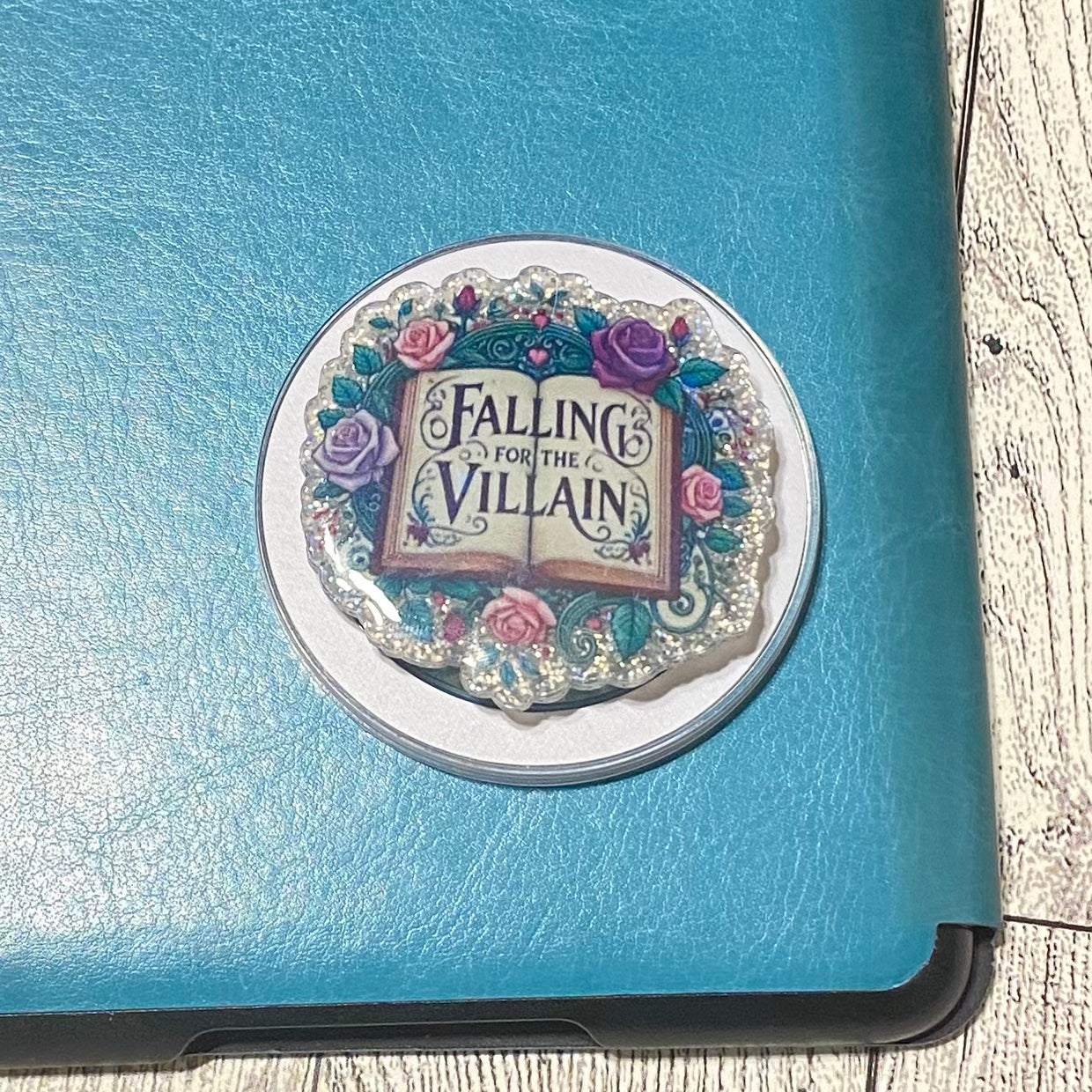 Falling for the Villain Magnetic Grip - Holographic