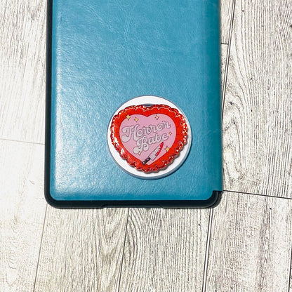 Horror Babe red heart E-Reader, Phone Grip for all Devices Magnetic Grip