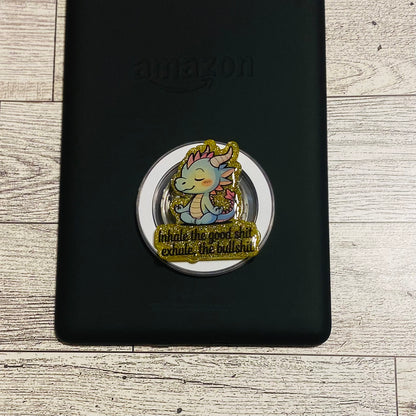 Magnetic e-reader phone grip with dragon design 