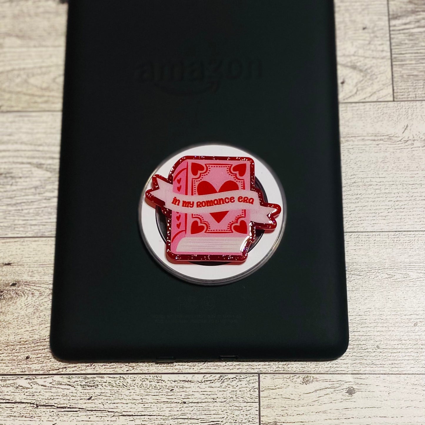 Magnetic e-reader/phone grip with red heart design 