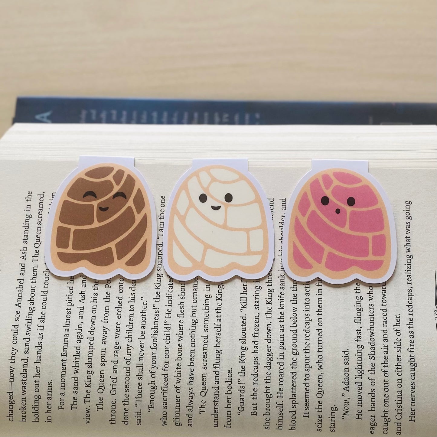 Concha Ghost Magnetic Bookmark