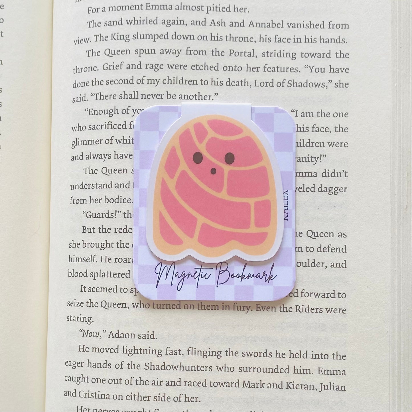 Concha Ghost Magnetic Bookmark